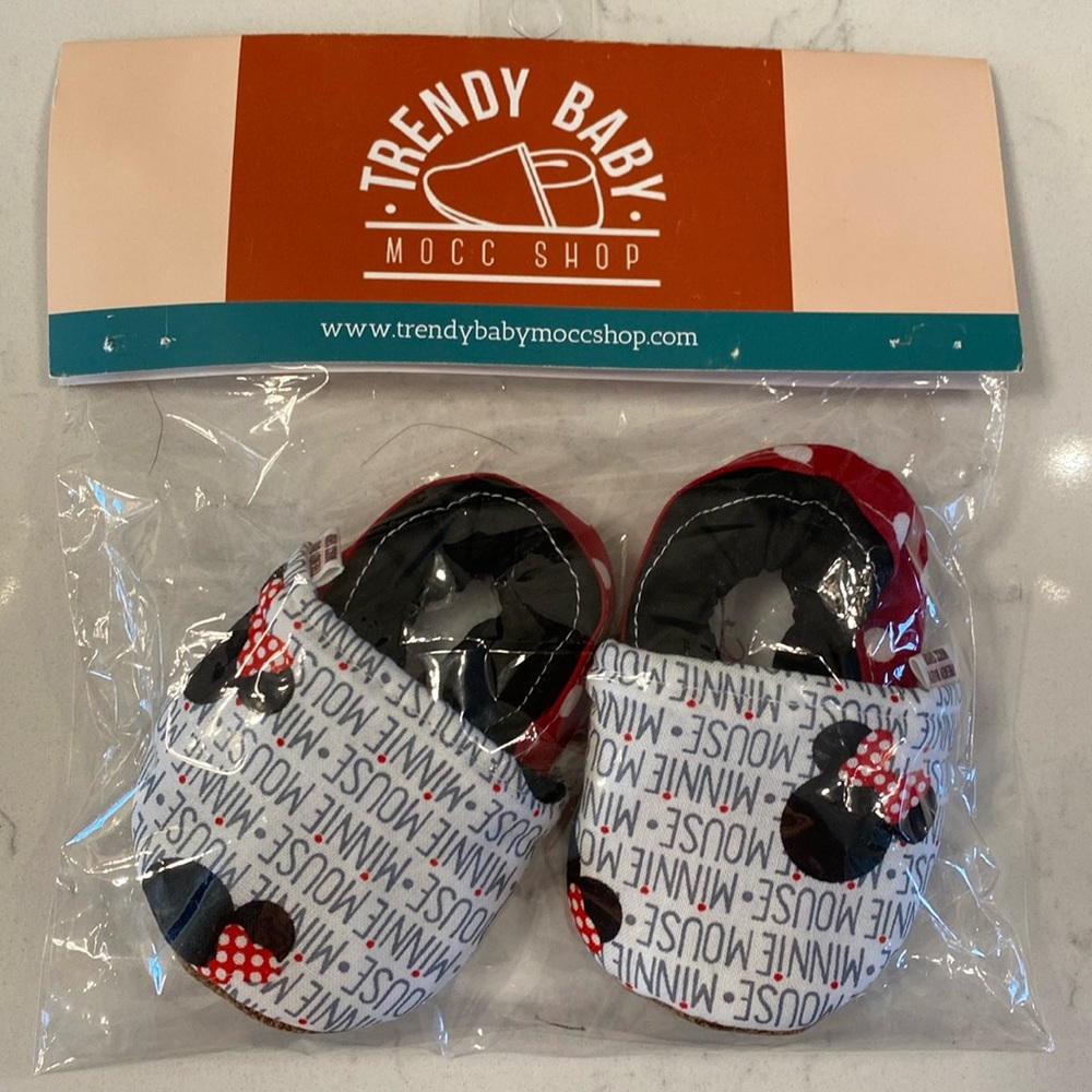 Minnie Mouse print‎ baby mocc size 3-6 month